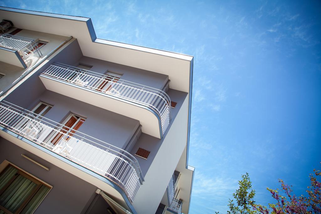 Hotel Astoria Риччоне Экстерьер фото